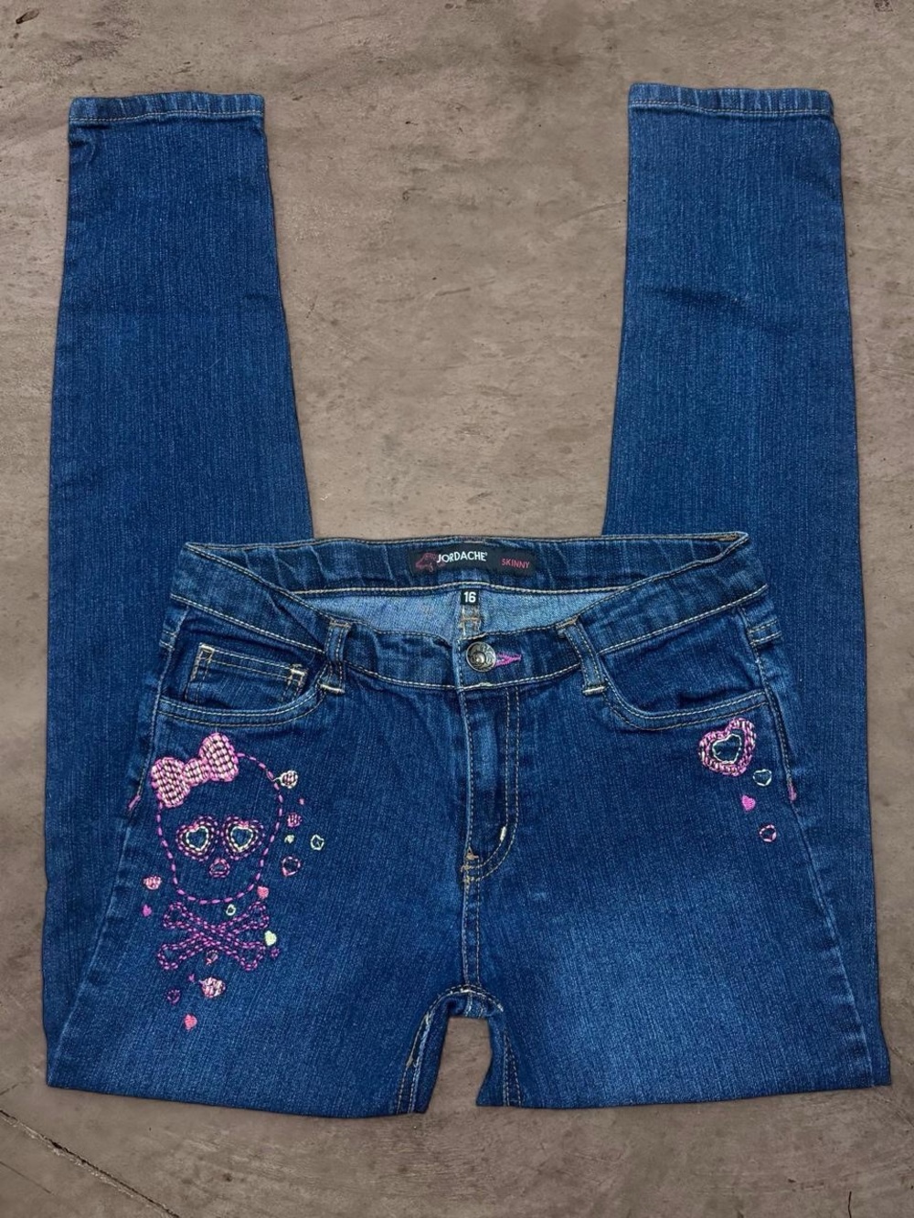 2000s y2k grunge embroidered skull jordache skinny jeans